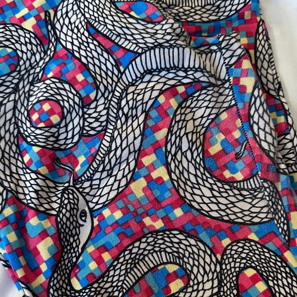LuLaRoe Multicolor Snake Print Leggings - Picture 3 of 6